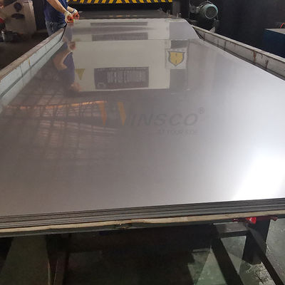 WinscoMetal 304 304L เกรด 1500mmx300mm พล็อตพื้นผิวโรงงานเหล็กดัดเหล็ก 2B ใบความหนา 0.7mm