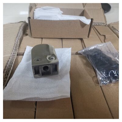 D Shape Inox Stair Clip Grade 304 316 สแตนเลส เครื่องกั้นกระจกสําหรับ 38.1mm 42.4mm 48.3mm 2' Round Railing