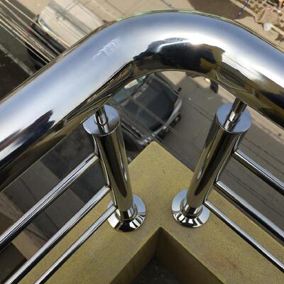 55 มม ความยาวเส้นโค้ง 19.1 มม OD สแตนเลส Railing Elbow 201 304 316 เกรด