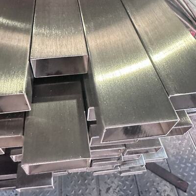 ท่อสแตนเลส 316L ความยาวมาตรฐาน 2ม. 3ม. 5ม. 5.85ม. 6ม. 12ม. ท่อไร้ตะเข็บสำหรับการใช้งานทางเคมีและทางทะเล