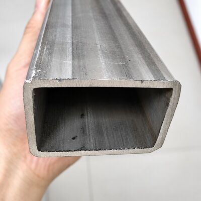 150x300mm ขนาดใหญ่ ท่อสี่เหลี่ยมเหล็กไร้สแตนเลส welded SS201 SS304 SS316 สําหรับการก่อสร้างและการผลิต