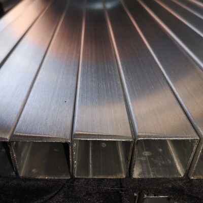 SUS 201 304 316 กระจก ซาติน จบ ปูปูปอเนกซ์ welded 0.7mm-3.5mm ความหนาท่อสแตนเลสสแควร์ 40mmx40mm