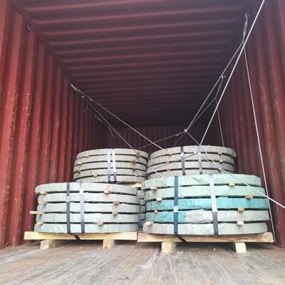 590 มิลลิเมตร Cold Rolled Slit Edge สแตนเลสสตริปสปริง 0.15